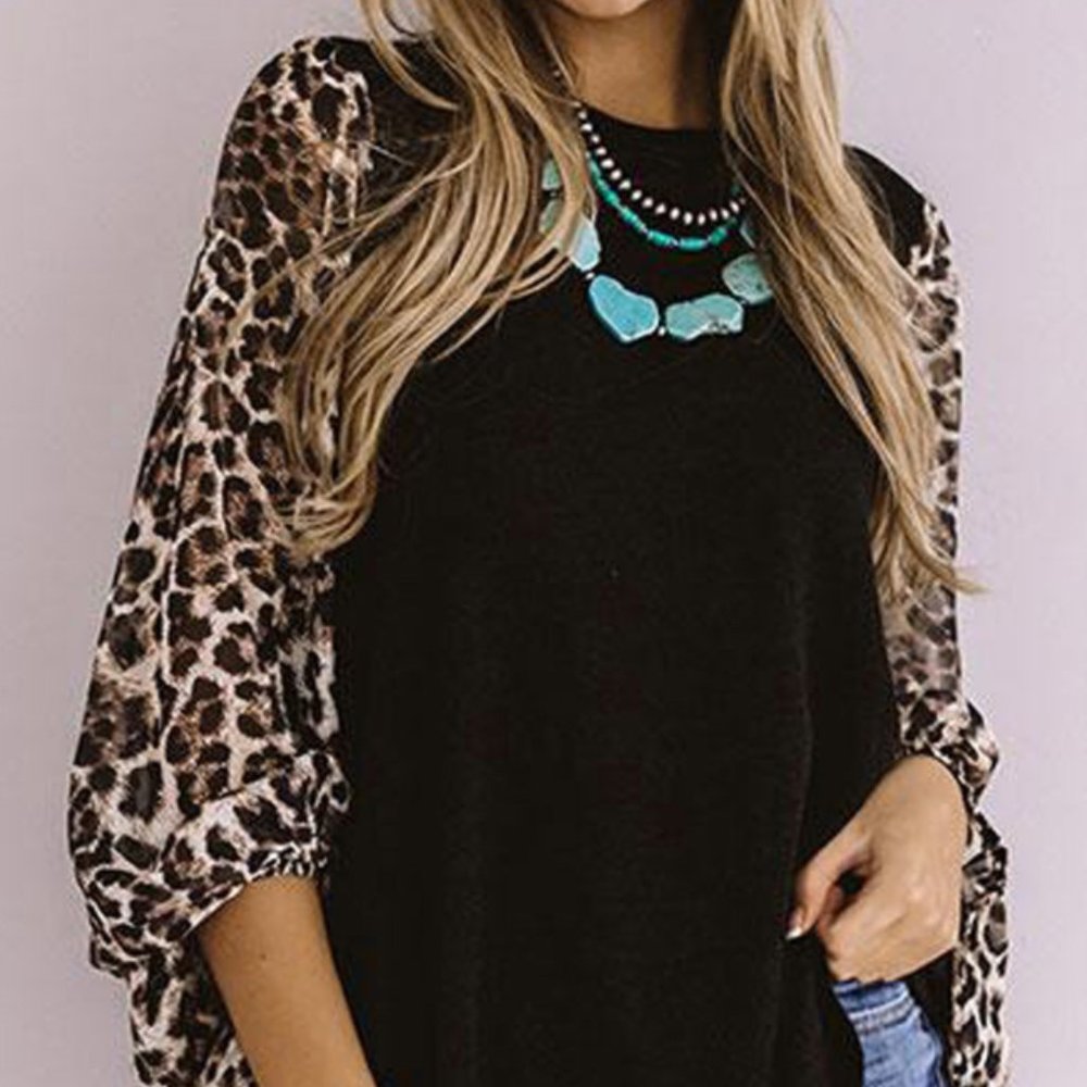 Black Lantern Sleeve Leopard Sleeve Top